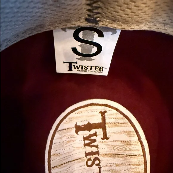 Twister wool felt festival hat size Small Maroon in color - Picture 4 of 7